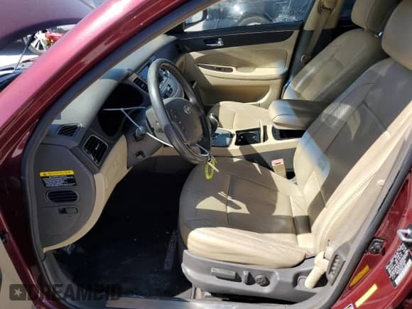 2011 Hyundai Genesis z VIN KMHGC4DE7BU140346, wystawiony jako Copart lot #73292964 z przebiegiem 205 763 mil mil oraz Czysty tytuł • Clean title. Historia ofert i sprzedaży dostępna na DreamBid. Obrazek 7.