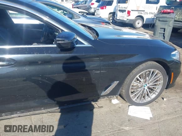 ✅ 2017 BMW 5 Series 540i xDrive • VIN: WBAJE7C31HG890125 • Lot: 43471719. Listed on IAAI with 60,462 mi. Free auction sales archive from the USA and detailed vehicle history report at DreamBid. Image 17.