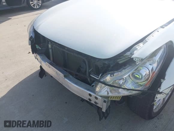 ✅ 2015 Infiniti Q40 • VIN: JN1CV6AP2FM501554 • Lot: 42627369. Wystawiony na IAAI z przebiegiem 72 515 mil. Bezpłatny archiwum sprzedaży aukcyjnych z USA i szczegółowy raport historii pojazdu na DreamBid. Zdjęcie 6.