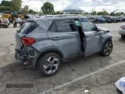 ✅ 2023 Hyundai Venue SEL • VIN: KMHRC8A31PU221871 • Лот: 83877145. Опубликован ранее на Copart с пробегом Не указан. Бесплатный доступ к архиву аукционных продаж из США и подробный отчёт об истории автомобиля на DreamBid. Изображение 3.