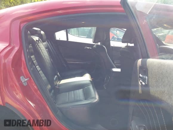 ✅ 2011 Dodge Charger Mopar 11 • VIN: 2B3CL5CT6BH571998 • Лот: 42622140. Опубликован ранее на IAAI с пробегом 120 500 миль. Бесплатный доступ к архиву аукционных продаж из США и подробный отчёт об истории автомобиля на DreamBid. Изображение 8.