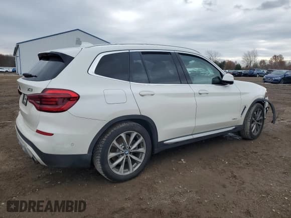 ✅ 2018 BMW X3 xDrive30i • VIN: 5UXTR9C54JLC72678 • Лот: 92483405. Опубликован ранее на Copart с пробегом 72 321 миль. Бесплатный доступ к архиву аукционных продаж из США и подробный отчёт об истории автомобиля на DreamBid. Изображение 3.