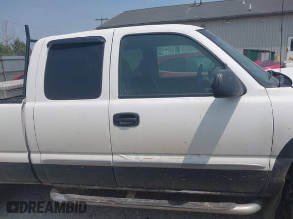 2006 GMC Sierra 1500 Work Truck with VIN 1GTEK19B26E261023, listed as a IAAI auction lot 42404839 with 162,089 mi miles and . Bid and sale history available at DreamBid. Image 14.