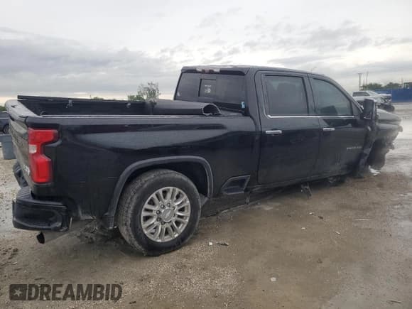 ✅ 2020 Chevrolet Silverado 2500HD High Country • VIN: 1GC4YREY0LF313628 • Лот: 82348425. Опубликован ранее на Copart с пробегом 84 165 миль. Бесплатный доступ к архиву аукционных продаж из США и подробный отчёт об истории автомобиля на DreamBid. Изображение 3.