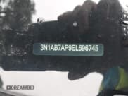 ✅ 2014 Nissan Sentra SR • VIN: 3N1AB7AP9EL696745 • Lot: 43297306. Wystawiony na IAAI z przebiegiem 115 599 mil. Bezpłatny archiwum sprzedaży aukcyjnych z USA i szczegółowy raport historii pojazdu na DreamBid. Zdjęcie 9.