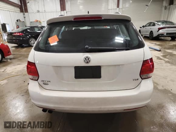 ✅ 2014 Volkswagen Jetta TDI w/Sunroof • VIN: 3VWPL7AJ0EM607037 • Lot: 91584315. Wystawiony na Copart z przebiegiem 142 963 mil. Bezpłatny archiwum sprzedaży aukcyjnych z USA i szczegółowy raport historii pojazdu na DreamBid. Zdjęcie 6.