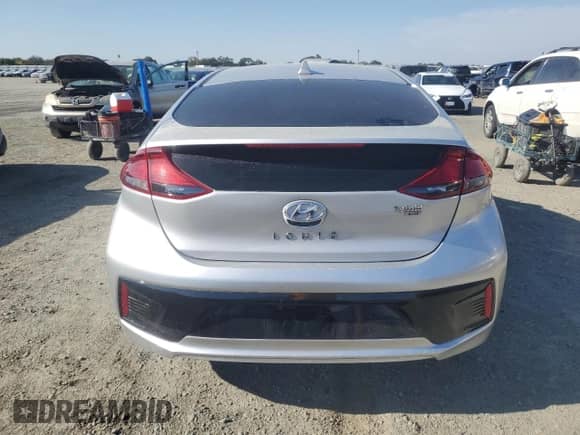 2018 Hyundai Ioniq Blue с VIN KMHC65LC3JU098011, выставлен на аукционе Copart как лот 70385715 с пробегом 150 864 миль миль и Списание • Salvage title. История ставок и продаж доступна на DreamBid. Изображение 6.