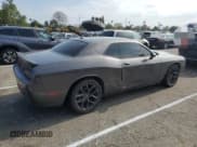 ✅ 2021 Dodge Challenger SXT • VIN: 2C3CDZAG6MH599882 • Lot: 49601674. Wystawiony na Copart z przebiegiem 61 214 mil. Bezpłatny archiwum sprzedaży aukcyjnych z USA i szczegółowy raport historii pojazdu na DreamBid. Zdjęcie 3.