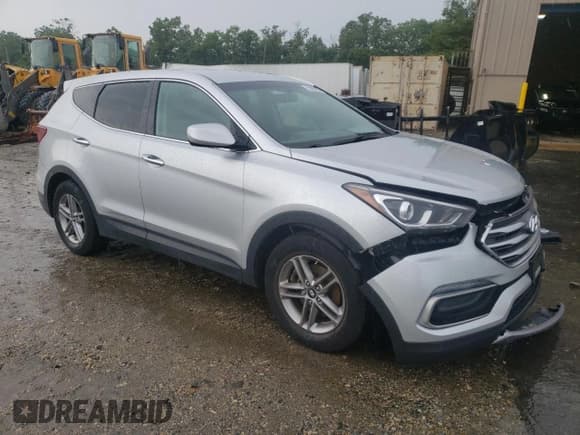✅ 2017 Hyundai Santa Fe 2.4L • VIN: 5XYZTDLB7HG438832 • Лот: 56296393. Опубликован ранее на Copart с пробегом 99 528 миль. Бесплатный доступ к архиву аукционных продаж из США и подробный отчёт об истории автомобиля на DreamBid. Изображение 4.