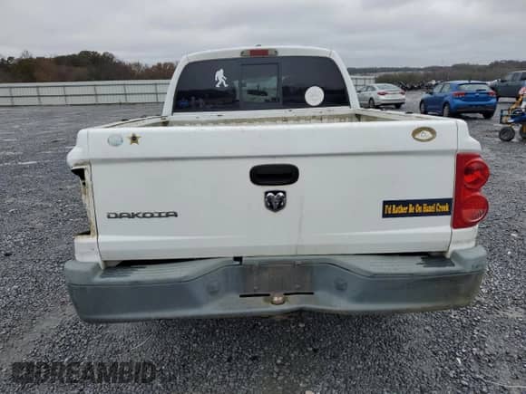 2007 Dodge Dakota ST with VIN 1D7HW28K87S163910, listed as a Copart auction lot 81343864 with 197,592 mi miles and Salvage title. Bid and sale history available at DreamBid. Image 6.