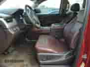 2015 Chevrolet Tahoe LTZ z VIN 1GNSKCKC4FR277564, wystawiony jako Copart lot #60589335 z przebiegiem Nie podano mil oraz Szkoda całkowita • Salvage title. Historia ofert i sprzedaży dostępna na DreamBid. Obrazek 7.