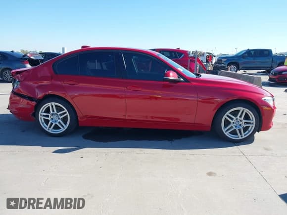 ✅ 2015 BMW 3 Series 328i • VIN: WBA3A5G54FNS83648 • Лот: 43516454. Опубликован ранее на IAAI с пробегом 132 623 миль. Бесплатный доступ к архиву аукционных продаж из США и подробный отчёт об истории автомобиля на DreamBid. Изображение 13.