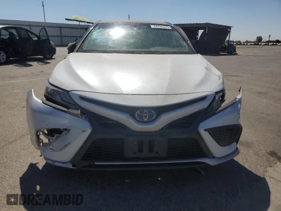 ✅ 2021 Toyota Camry Hybrid XSE • VIN: 4T1K31AK0MU028493 • Lot: 68765375. Listed on Copart with 125,781 mi. Free auction sales archive from the USA and detailed vehicle history report at DreamBid. Image 5.