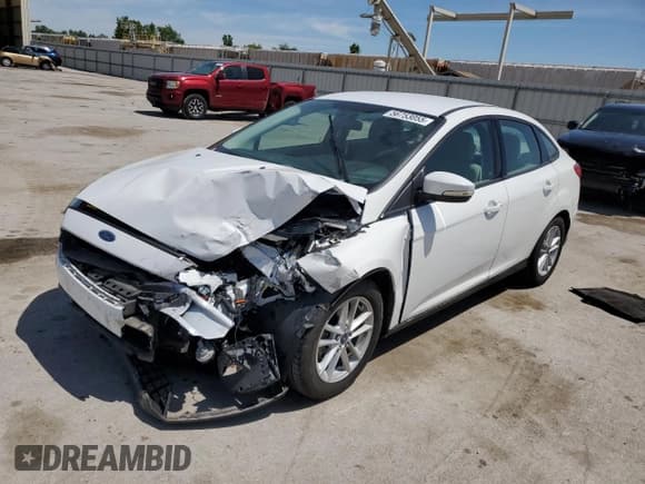 ✅ 2015 Ford Focus SE • VIN: 1FADP3F22FL267712 • Лот: 56753055. Опубликован ранее на Copart с пробегом Не указан. Бесплатный доступ к архиву аукционных продаж из США и подробный отчёт об истории автомобиля на DreamBid. Изображение 1.