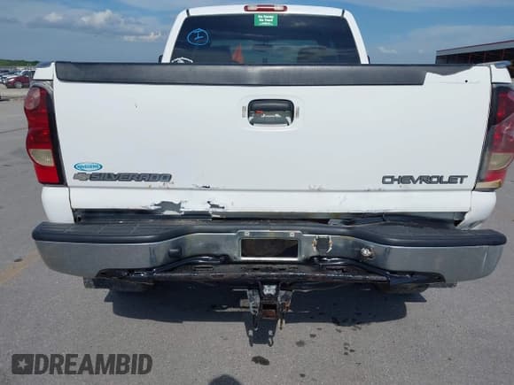 ✅ 2004 Chevrolet Silverado 2500HD LT • VIN: 1GCHK29154E180718 • Лот: 42676705. Опубликован ранее на IAAI с пробегом 270 973 миль. Бесплатный доступ к архиву аукционных продаж из США и подробный отчёт об истории автомобиля на DreamBid. Изображение 17.