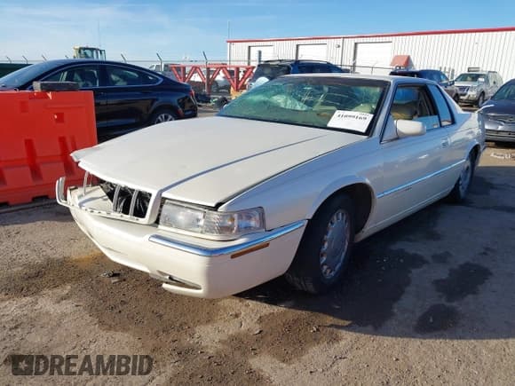✅ 1998 Cadillac Eldorado • VIN: 1G6EL12Y3WU605088 • Лот: 41099169. Опубликован ранее на IAAI с пробегом 161 501 миль. Бесплатный доступ к архиву аукционных продаж из США и подробный отчёт об истории автомобиля на DreamBid. Изображение 2.
