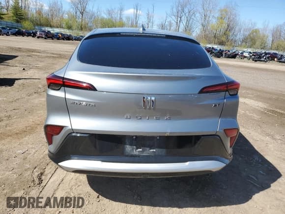 ✅ 2024 Buick Envista Sport Touring • VIN: KL47LBE20RB018828 • Lot: 52401154. Wystawiony na Copart z przebiegiem 33 929 mil. Bezpłatny archiwum sprzedaży aukcyjnych z USA i szczegółowy raport historii pojazdu na DreamBid. Zdjęcie 6.