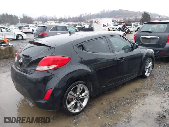 ✅ 2012 Hyundai Veloster w/Gray Int • VIN: KMHTC6AD1CU033106 • Lot: 41528193. Wystawiony na IAAI z przebiegiem 47 215 mil. Bezpłatny archiwum sprzedaży aukcyjnych z USA i szczegółowy raport historii pojazdu na DreamBid. Zdjęcie 4.