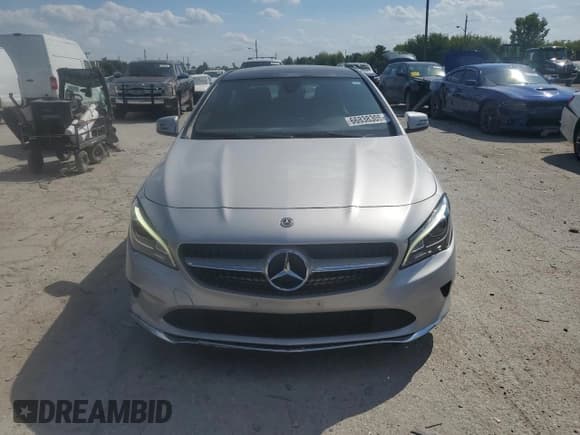 ✅ 2019 Mercedes-Benz CLA 250 • VIN: WDDSJ4GB4KN723415 • Лот: 66838305. Опубликован ранее на Copart с пробегом 48 733 миль. Бесплатный доступ к архиву аукционных продаж из США и подробный отчёт об истории автомобиля на DreamBid. Изображение 5.