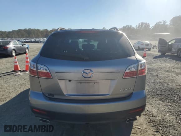 ✅ 2011 Mazda CX-9 Sport • VIN: JM3TB2BA1B0313562 • Lot: 82444085. Wystawiony na Copart z przebiegiem 220 030 mil. Bezpłatny archiwum sprzedaży aukcyjnych z USA i szczegółowy raport historii pojazdu na DreamBid. Zdjęcie 6.