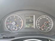 ✅ 2011 Volkswagen Eos Komfort • VIN: WVWBW7AH4BV002456 • Lot: 89911075. Listed on Copart with 117,830 mi. Free auction sales archive from the USA and detailed vehicle history report at DreamBid. Image 9.