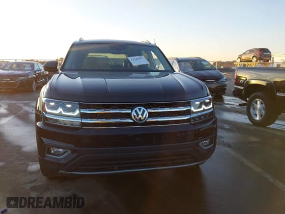 ✅ 2019 Volkswagen Atlas SEL • VIN: 1V2MR2CA9KC540017 • Lot: 43704377. Wystawiony na IAAI z przebiegiem 88 068 mil. Bezpłatny archiwum sprzedaży aukcyjnych z USA i szczegółowy raport historii pojazdu na DreamBid. Zdjęcie 13.
