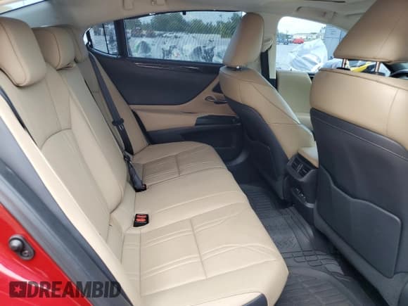 ✅ 2020 Lexus ES • VIN: 58AF21B17LU010218 • Lot: 71432205. Listed on Copart with 131,344 mi. Free auction sales archive from the USA and detailed vehicle history report at DreamBid. Image 10.