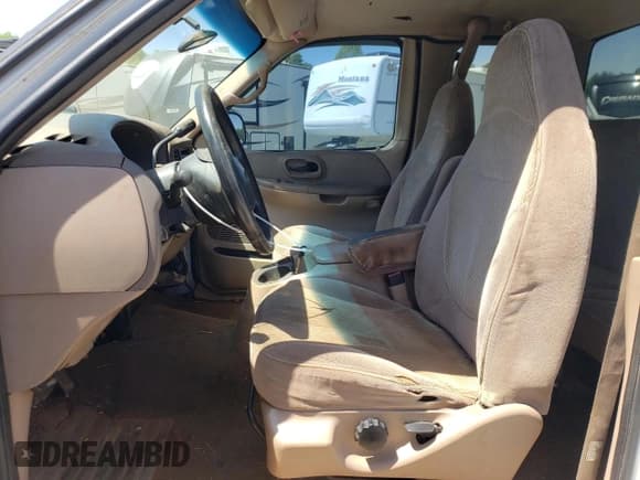 ✅ 1998 Ford F-250 • VIN: 1FTPX28L5WNA87328 • Lot: 53702875. Listed on Copart with 307,363 mi. Free auction sales archive from the USA and detailed vehicle history report at DreamBid. Image 7.