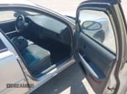 ✅ 2004 Buick Century Custom • VIN: 2G4WS52JX41250424 • Lot: 42670589. Wystawiony na IAAI z przebiegiem 181 784 mil. Bezpłatny archiwum sprzedaży aukcyjnych z USA i szczegółowy raport historii pojazdu na DreamBid. Zdjęcie 5.