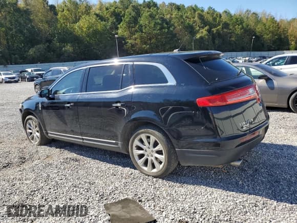 ✅ 2016 Lincoln MKT • VIN: 2LMHJ5FK7GBL03162 • Lot: 87295875. Wystawiony na Copart z przebiegiem 153 473 mil. Bezpłatny archiwum sprzedaży aukcyjnych z USA i szczegółowy raport historii pojazdu na DreamBid. Zdjęcie 2.