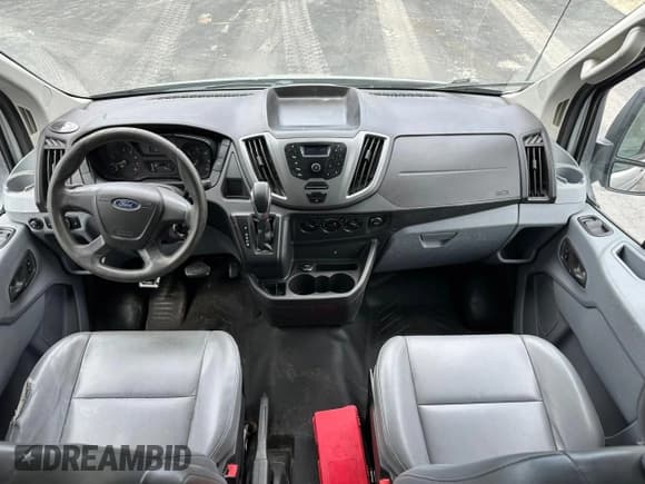 ✅ 2015 Ford Transit XL • VIN: 1FBAX2CM0FKA41966 • Лот: 56363935. Опубликован ранее на Copart с пробегом 164 365 миль. Бесплатный доступ к архиву аукционных продаж из США и подробный отчёт об истории автомобиля на DreamBid. Изображение 7.