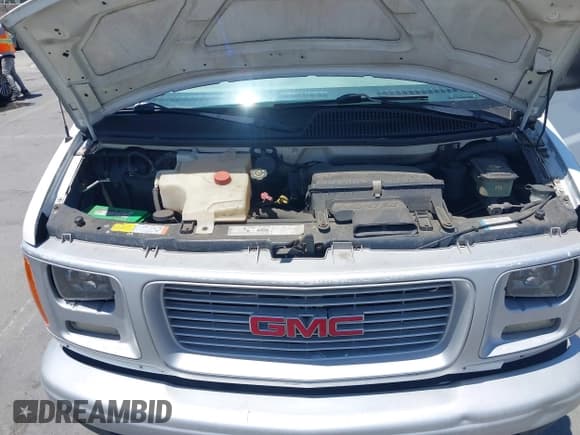 ✅ 2000 GMC Savana • VIN: 1GTFG25MOY1112445 • Lot: 42609576. Listed on IAAI with 141,544 mi. Free auction sales archive from the USA and detailed vehicle history report at DreamBid. Image 10.