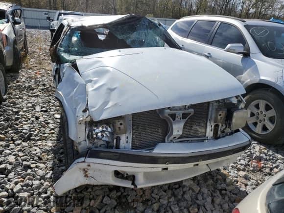 ✅ 2000 GMC Jimmy SLS • VIN: 1GKCS18W8YK276338 • Lot: 77056283. Wystawiony na Copart z przebiegiem 495 127 mil. Bezpłatny archiwum sprzedaży aukcyjnych z USA i szczegółowy raport historii pojazdu na DreamBid. Zdjęcie 5.