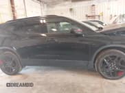 ✅ 2023 Chevrolet Blazer LT • VIN: 3GNKBHR4XPS137822 • Lot: 42581632. Wystawiony na IAAI z przebiegiem 45 183 mil. Bezpłatny archiwum sprzedaży aukcyjnych z USA i szczegółowy raport historii pojazdu na DreamBid. Zdjęcie 13.