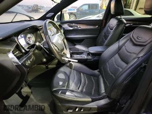 ✅ 2020 Cadillac XT6 AWD Premium Luxury • VIN: 1GYKPFRS0LZ202973 • Lot: 93707815. Wystawiony na Copart z przebiegiem 26 227 mil. Bezpłatny archiwum sprzedaży aukcyjnych z USA i szczegółowy raport historii pojazdu na DreamBid. Zdjęcie 7.