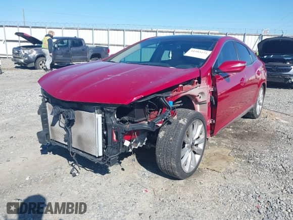 ✅ 2016 Hyundai Azera Limited • VIN: KMHFH4JG4GA508154 • Lot: 41585151. Wystawiony na IAAI z przebiegiem 83 186 mil mil. Skorzystaj z bezpłatnego archiwum sprzedaży aukcyjnych z USA i zobacz szczegółowy raport historii pojazdu na DreamBid. Zdjęcie 6.