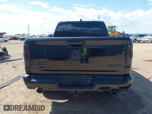 2019 Ram 1500 Big Horn z VIN 1C6SRFFT9KN546621, wystawiony jako IAAI lot #42806358 z przebiegiem 100 930 mil mil oraz . Historia ofert i sprzedaży dostępna na DreamBid. Obrazek 16.