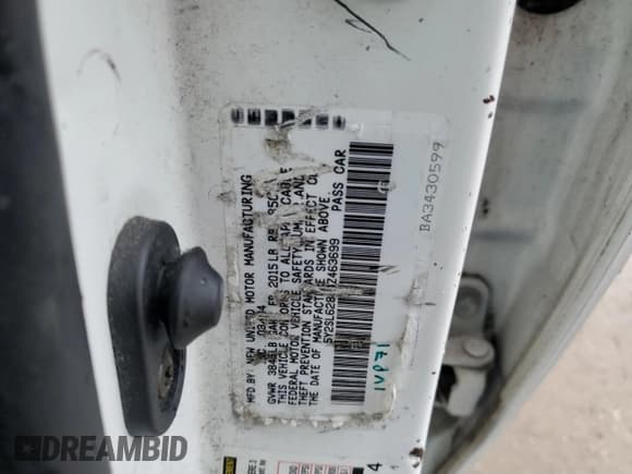 ✅ 2004 Pontiac Vibe • VIN: 5Y2PL62844Z463699 • Lot: 86972014. Wystawiony na Copart z przebiegiem 136 845 mil. Bezpłatny archiwum sprzedaży aukcyjnych z USA i szczegółowy raport historii pojazdu na DreamBid. Zdjęcie 14.