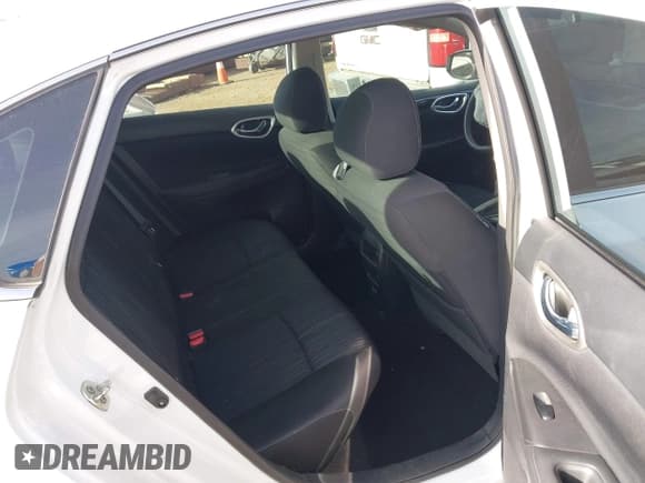 ✅ 2017 Nissan Sentra SL • VIN: 3N1AB7AP8HY362794 • Lot: 43713832. Listed on IAAI with 107,265 mi. Free auction sales archive from the USA and detailed vehicle history report at DreamBid. Image 8.