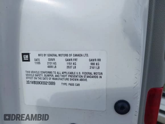 ✅ 2006 Chevrolet Impala LS • VIN: 2G1WB58KX69213889 • Lot: 43585834. Wystawiony na IAAI z przebiegiem 182 083 mil. Bezpłatny archiwum sprzedaży aukcyjnych z USA i szczegółowy raport historii pojazdu na DreamBid. Zdjęcie 9.