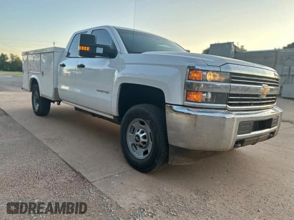 ✅ 2017 Chevrolet Silverado 2500HD • VIN: 1GB2KUEG3HZ201970 • Лот: 72195734. Опубликован ранее на Copart с пробегом 254 058 миль. Бесплатный доступ к архиву аукционных продаж из США и подробный отчёт об истории автомобиля на DreamBid. Изображение 1.