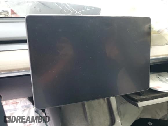 ✅ 2022 Tesla Model Y Long Range • VIN: 7SAYGDEE5NA012941 • Lot: 86692815. Wystawiony na Copart z przebiegiem Nie podano. Bezpłatny archiwum sprzedaży aukcyjnych z USA i szczegółowy raport historii pojazdu na DreamBid. Zdjęcie 9.