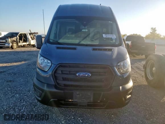 ✅ 2020 Ford Transit Cargo • VIN: 1FTBR3X87LKA87125 • Lot: 84800855. Wystawiony na Copart z przebiegiem 117 735 mil. Bezpłatny archiwum sprzedaży aukcyjnych z USA i szczegółowy raport historii pojazdu na DreamBid. Zdjęcie 5.