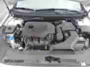 2018 Hyundai Sonata SE с VIN 5NPE24AF3JH704255, выставлен на аукционе IAAI как лот 43389069 с пробегом 105 614 миль миль и . История ставок и продаж доступна на DreamBid. Изображение 10.