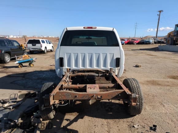 ✅ 2002 GMC Sierra 1500HD SLE • VIN: 1GTGC13U22F138083 • Lot: 51127695. Listed on Copart with Not provided. Free auction sales archive from the USA and detailed vehicle history report at DreamBid. Image 6.