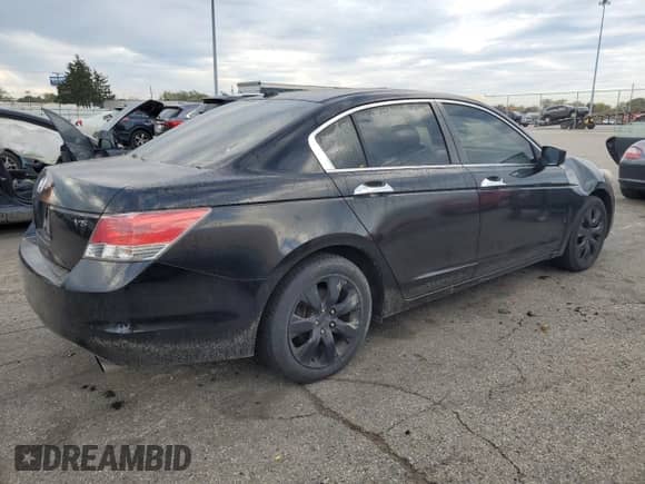 2009 Honda Accord EX-L z VIN 1HGCP36839A041836, wystawiony jako Copart lot #90903735 z przebiegiem 262 796 mil mil oraz Czysty tytuł • Clean title. Historia ofert i sprzedaży dostępna na DreamBid. Obrazek 3.
