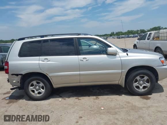 2006 Toyota Highlander с VIN JTEGD21A560141009, выставлен на аукционе IAAI как лот 42484642 с пробегом 172 254 миль миль и . История ставок и продаж доступна на DreamBid. Изображение 14.