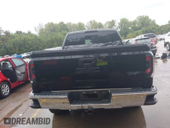 ✅ 2018 GMC Sierra 1500 SLT • VIN: 3GTU2NEC5JG130901 • Лот: 43286669. Опубликован ранее на IAAI с пробегом 169 214 миль. Бесплатный доступ к архиву аукционных продаж из США и подробный отчёт об истории автомобиля на DreamBid. Изображение 17.