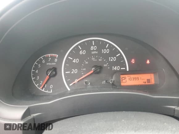 ✅ 2018 Nissan Versa SV • VIN: 3N1CN7AP4JL804960 • Лот: 93327645. Опубликован ранее на Copart с пробегом 103 991 миль. Бесплатный доступ к архиву аукционных продаж из США и подробный отчёт об истории автомобиля на DreamBid. Изображение 9.