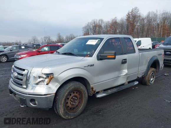 ✅ 2009 Ford F-150 XL • VIN: 1FTPX14V29FA04633 • Лот: 43689156. Опубликован ранее на IAAI с пробегом 274 802 миль. Бесплатный доступ к архиву аукционных продаж из США и подробный отчёт об истории автомобиля на DreamBid. Изображение 2.
